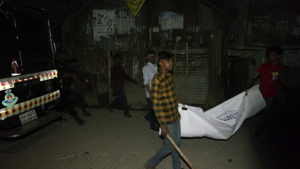সৌদি প্রবাসীর ৭ টুকরো করা লাশ উদ্ধার: প্রমিকার সন্ধানে পুলিশ ।