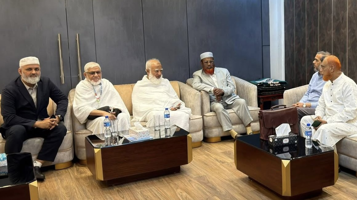 ডা. শফিকুর রহমান পবিত্র হজ্জ পালনের উদ্দেশ্যে সৌদি আরবের পথে ঢাকা ত্যাগ করেছেন।