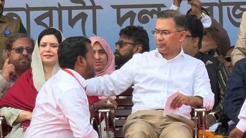বিদ্যুৎ-সাশ্রয়ী স্ট্রিট লাইটিং প্রযুক্তি সম্পর্কে ধারণা নিতে ফ্রান্স যেতে চান রাজশাহী প্রশাসক, প্রধানমন্ত্রীর নাকচ