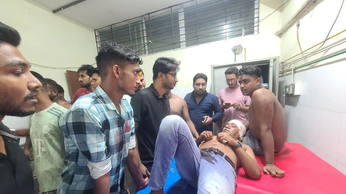 কল রেকর্ড নিয়ে বিরোধের জেরে সাতক্ষীরায় ছাত্রলীগের হামলায় ছাত্রদলের আহত ১০
