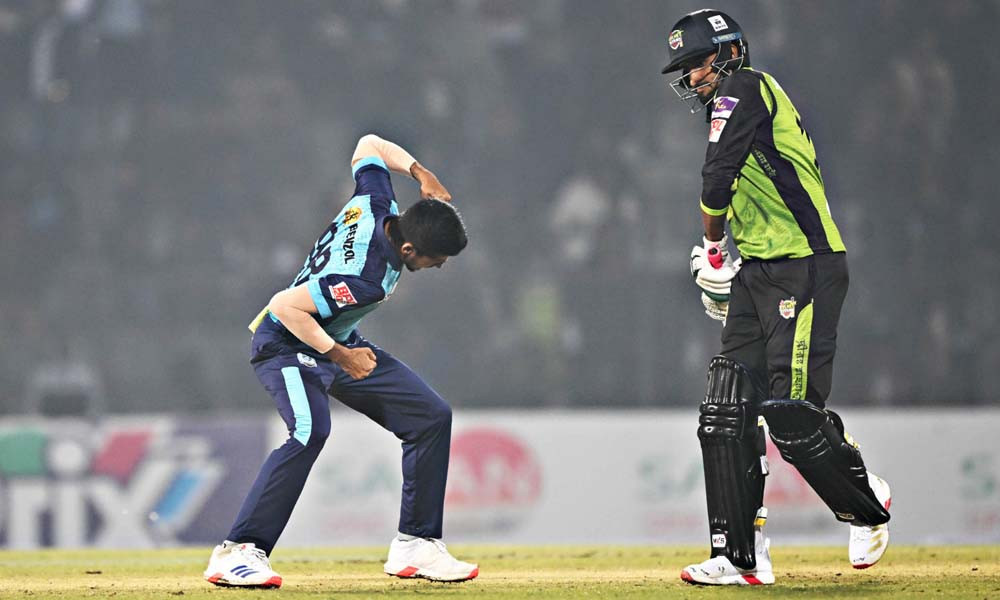 নাটকীয় শেষ ওভারে এক উইকেটের রোমাঞ্চকর জয় সিলেট টাইটানসের